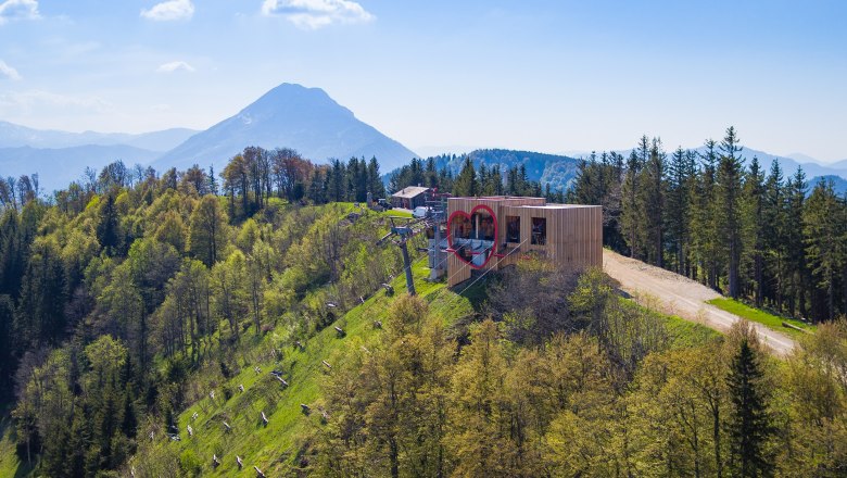 Panorama Hennesteck mit Zipline-Start, © Martin Fülöp Panorama Hennesteck mit Zipline-Start, © Martin Fülöp