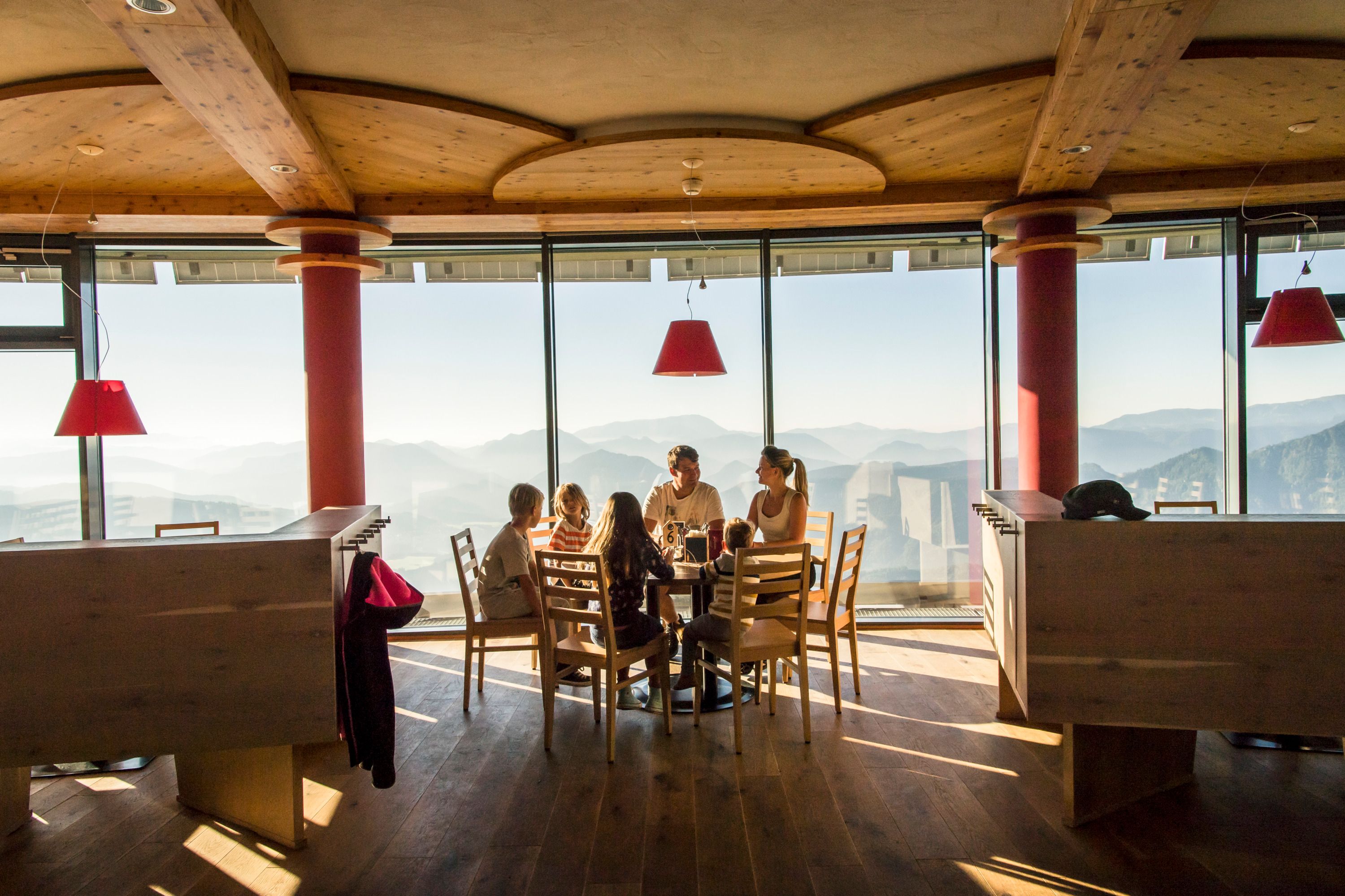 Stop off with panoramic views at the Terzerhaus