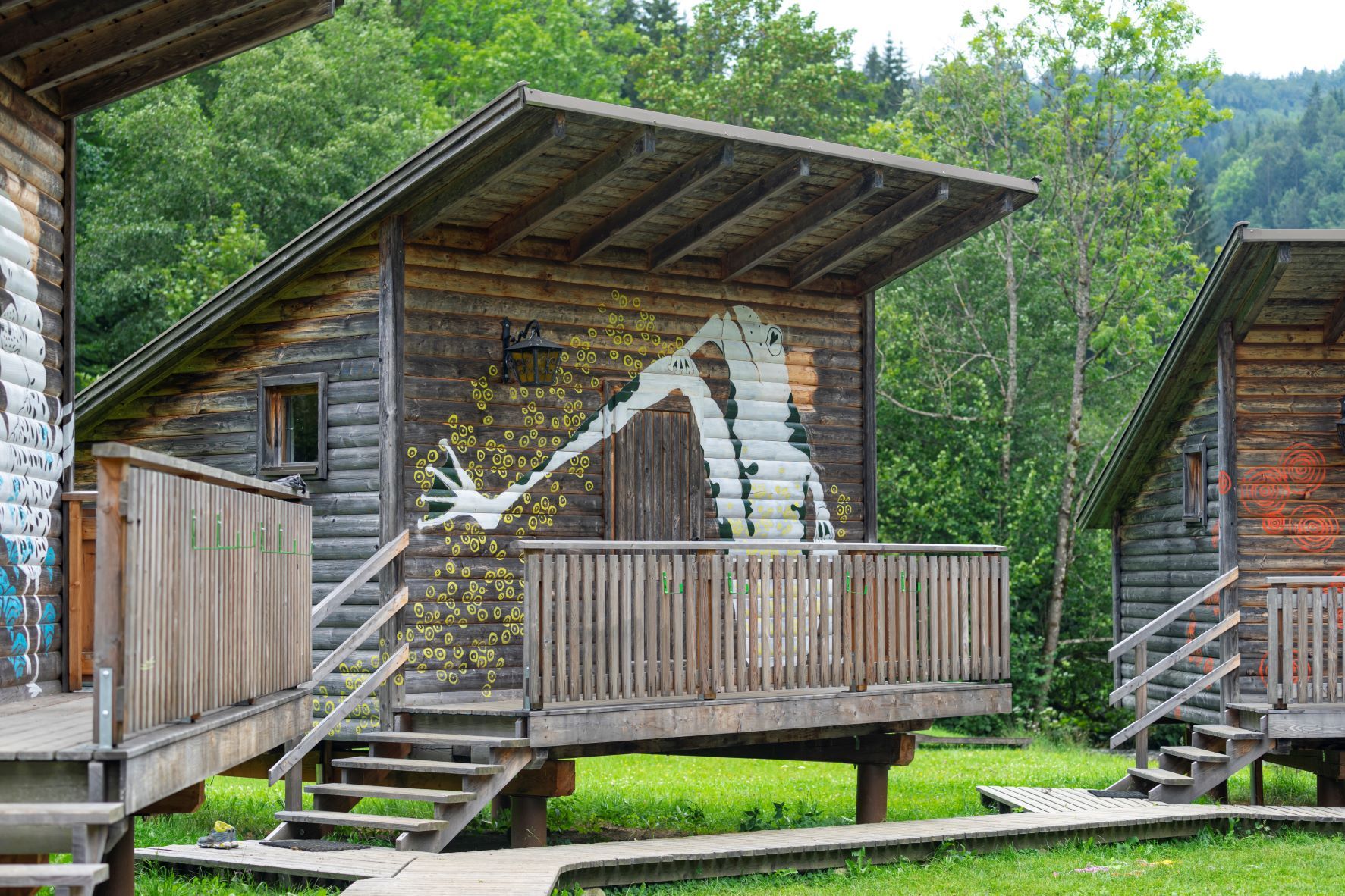 die Gelbauchunken-Hütte im Erlebnisdorf Sulzbichl 