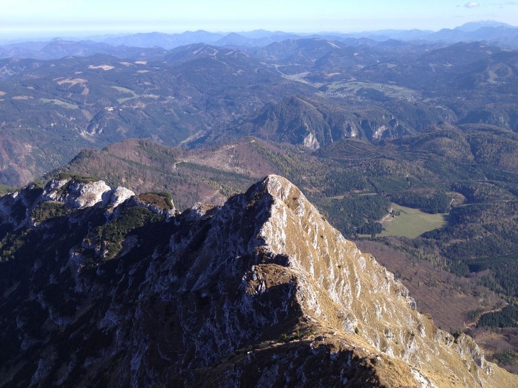 View back to the Rauhen Kamm