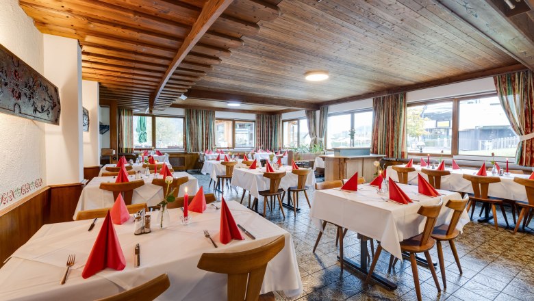 dining room, &copy; Kuhnert Rudolf