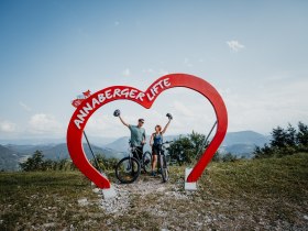 2 Mountainbiker am Hennesteck, unter dem Annaberger Lifte Herz, © Mostviertel