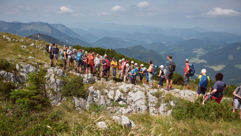 Blick auf die Wandergruppe von oben, © Jürgen Thoma